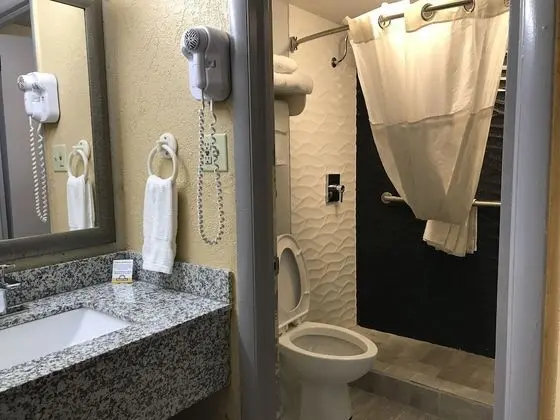 Oda, 1 Çift Kişilik Yatak, Sigara İçilmez