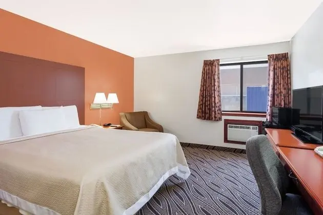 Standard Oda, 1 Büyük (Queen) Boy Yatak