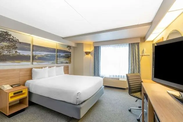 Oda, 1 En Büyük (King) Boy Yatak, Sigara İçilmez (Newly Renovated)