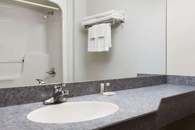 Oda, Birden Çok Yatak, Sigara İçilmez