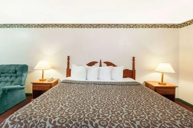 Oda, 1 En Büyük (King) Boy Yatak, Sigara İçilebilir