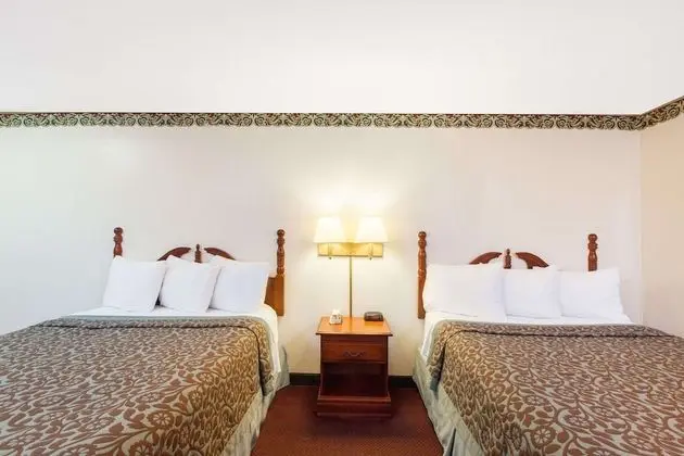 Oda, 2 Büyük (Queen) Boy Yatak, Sigara İçilebilir