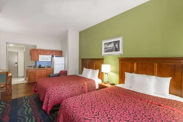 Süit, 2 Büyük (Queen) Boy Yatak, Sigara İçilmez (One-Bedroom)