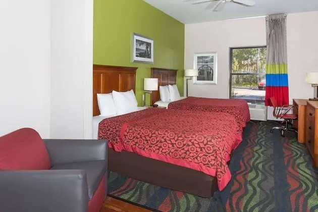Süit, 2 Büyük (Queen) Boy Yatak, Sigara İçilmez (One-Bedroom)