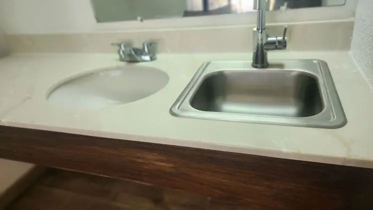 Oda, 1 En Büyük (King) Boy Yatak, Sigara İçilmez (Remodeled)