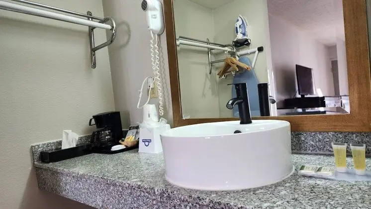 Oda, 1 En Büyük (King) Boy Yatak, Sigara İçilmez (Remodeled)