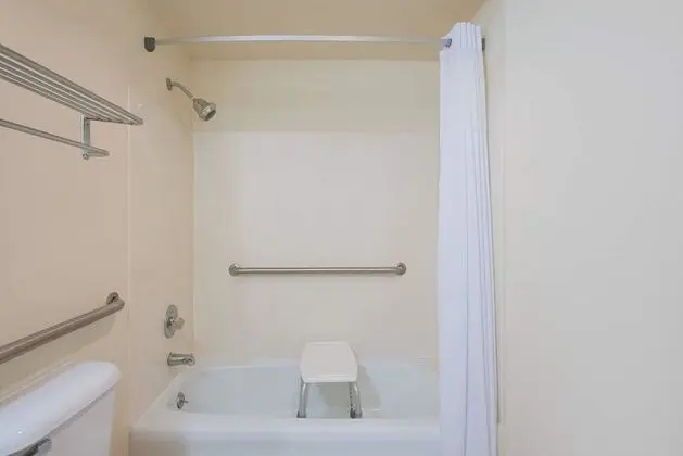 Oda, 2 Çift Kişilik Yatak, Engellilere Uygun, Sigara İçilmez (Mobility Accessible)