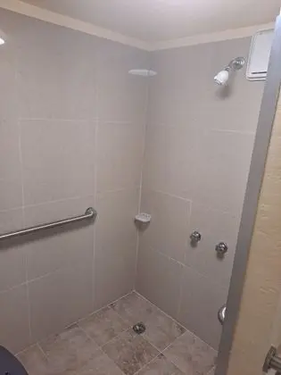 Oda, 2 Çift Kişilik Yatak, Engellilere Uygun, Sigara İçilmez (Mobility/Hearing,roll-in shower)