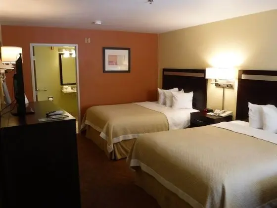 Oda, 2 Büyük (Queen) Boy Yatak, Sigara İçilmez