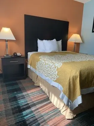 Oda, 1 Büyük (Queen) Boy Yatak, Sigara İçilmez