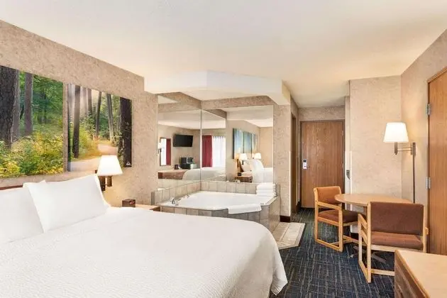 Süit, 1 Büyük (Queen) Boy Yatak