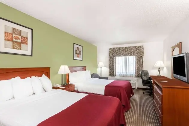 Oda, 2 Büyük (Queen) Boy Yatak, Sigara İçilmez