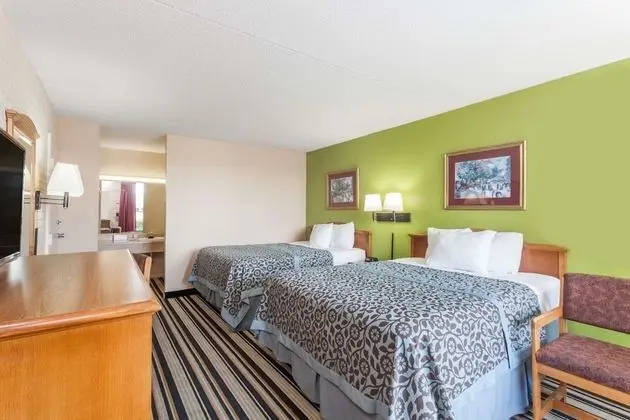 Standard Oda, 2 Büyük (Queen) Boy Yatak