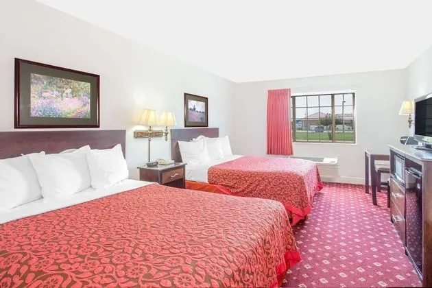 Oda, 2 Büyük (Queen) Boy Yatak, Sigara İçilmez