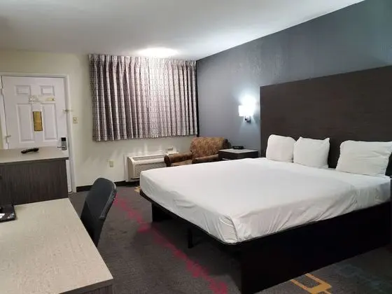 Süit, 1 En Büyük (King) Boy Yatak, Sigara İçilebilir (One-Bedroom)