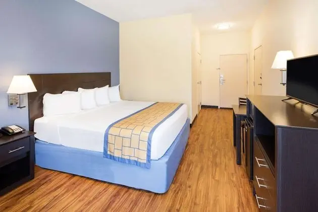 Oda, 1 En Büyük (King) Boy Yatak, Engellilere Uygun, Sigara İçilmez (Mobility Accessible Room)