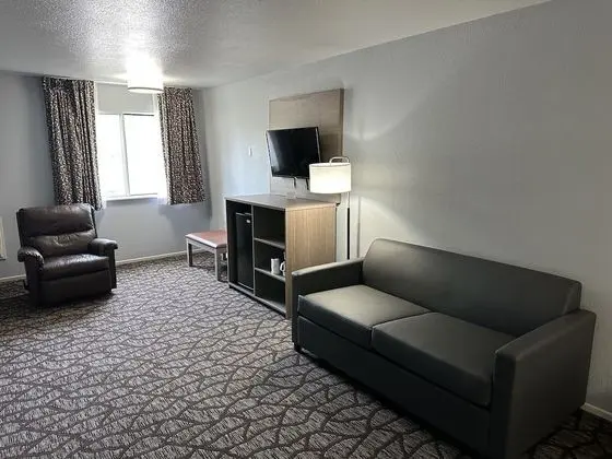 Süit, 2 Büyük (Queen) Boy Yatak, Sigara İçilmez