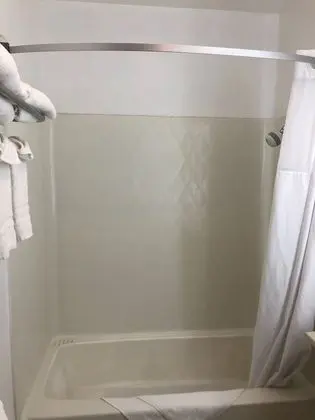 Tek Büyük Yataklı Oda, 2 Çift Kişilik Yatak