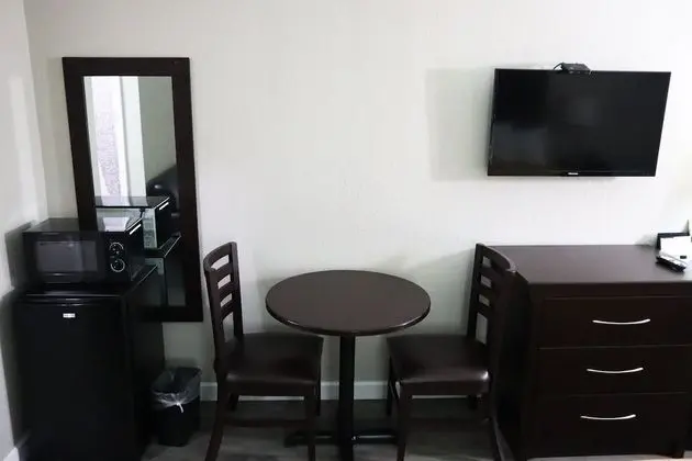 Süit, 1 En Büyük (King) Boy Yatak, Sigara İçilmez