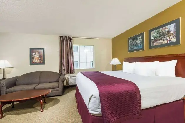 Süit, 1 En Büyük (King) Boy Yatak, Sigara İçilmez