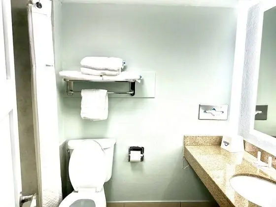Oda, Birden Çok Yatak, Sigara İçilmez
