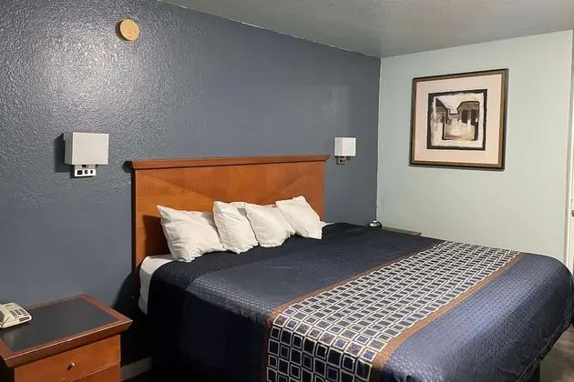 Oda, 1 En Büyük (King) Boy Yatak, Sigara İçilmez