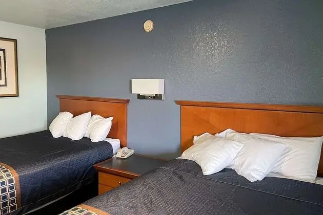 Oda, 2 Çift Kişilik Yatak, Sigara İçilmez