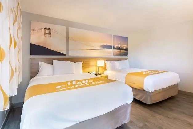 Süit, 2 Yatak Odası, Sigara İçilmez (1 King Bed & 2 Queen Beds)