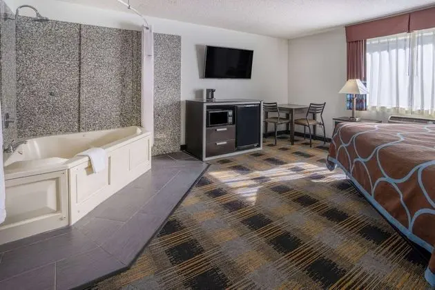 Süit, 1 En Büyük (King) Boy Yatak, Sigara İçilmez