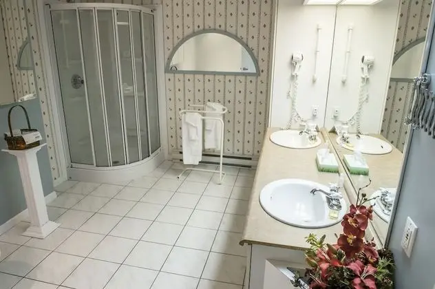 Çatı Katı (Loft), 2 Büyük (Queen) Boy Yatak