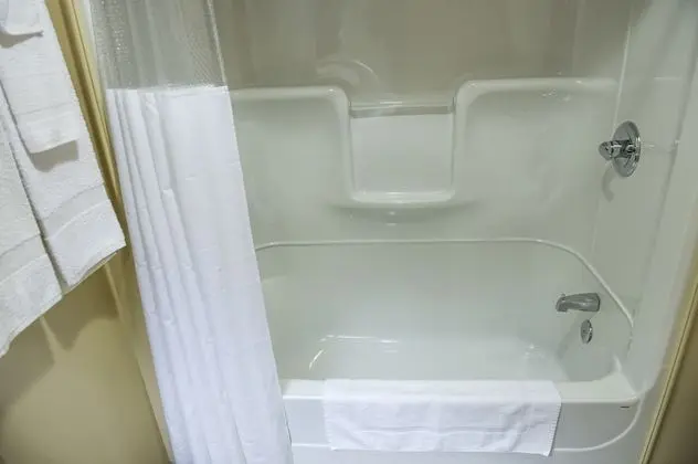 Oda, 1 Büyük (Queen) Boy Yatak, Engellilere Uygun