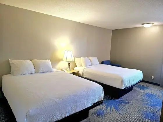 Oda, 2 Büyük (Queen) Boy Yatak, Sigara İçilmez