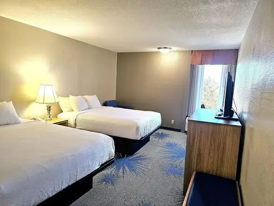 Oda, 2 Büyük (Queen) Boy Yatak, Sigara İçilmez