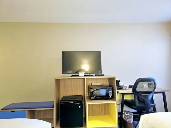 Oda, 2 Büyük (Queen) Boy Yatak, Sigara İçilmez