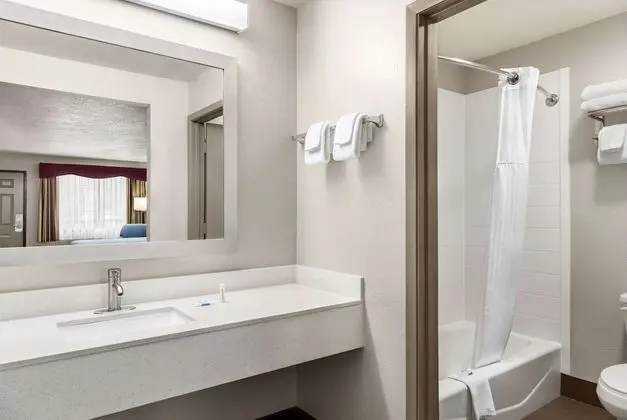 Standard Room, 2 Queen Beds, Non- Smoking