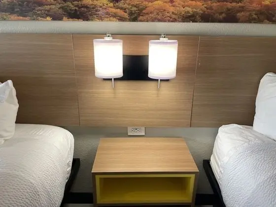 Standard Oda, 2 Büyük (Queen) Boy Yatak, Sigara İçilebilir