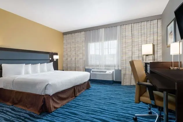 Business King Room