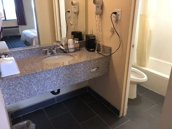 Convenient, Tek Büyük Yataklı Oda, 2 Çift Kişilik Yatak