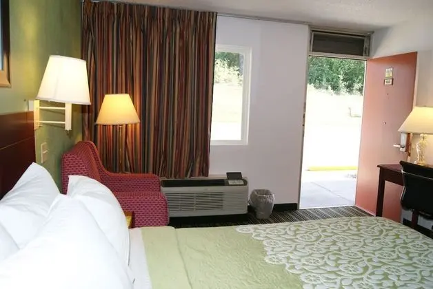 Oda, 1 Çift Kişilik Yatak, Engellilere Uygun, Sigara İçilmez