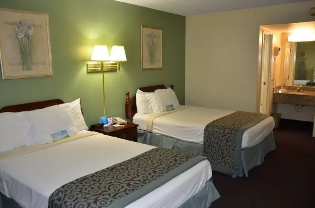 2 Double Beds, Mobility Accessible Room, Bathtub w/ Grab Bars, Smoking