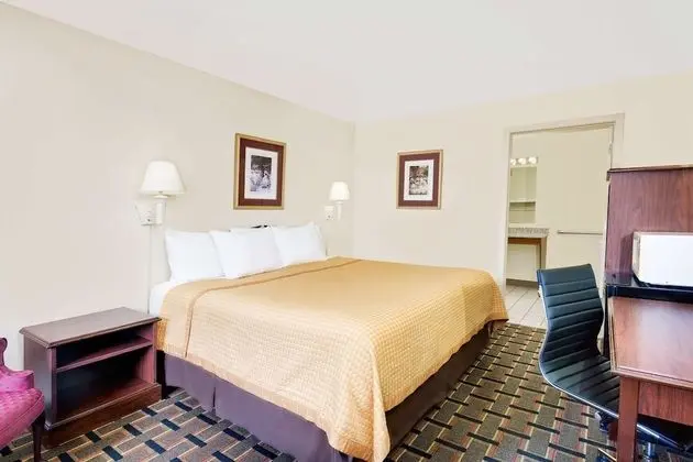 Oda, 1 En Büyük (King) Boy Yatak, Engellilere Uygun, Sigara İçilmez