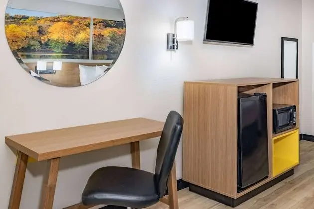 Standard Oda, 2 Büyük (Queen) Boy Yatak, Sigara İçilebilir