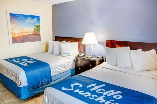 Deluxe Oda, 2 Çift Kişilik Yatak, Sigara İçilmez, Havuz Manzaralı