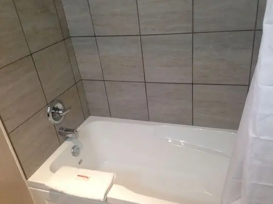 Oda, 2 Çift Kişilik Yatak, Sigara İçilmez
