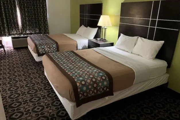 Basic Tek Büyük Yataklı Oda