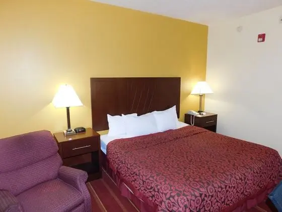 Oda, 1 Büyük (Queen) Boy Yatak, Sigara İçilmez