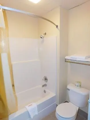 Oda, 2 Büyük (Queen) Boy Yatak, Sigara İçilmez