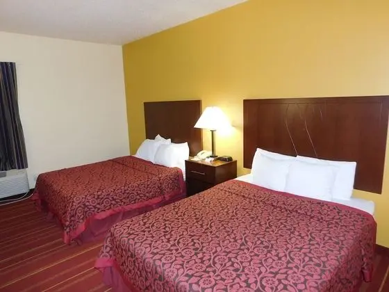 Oda, 2 Büyük (Queen) Boy Yatak, Sigara İçilmez