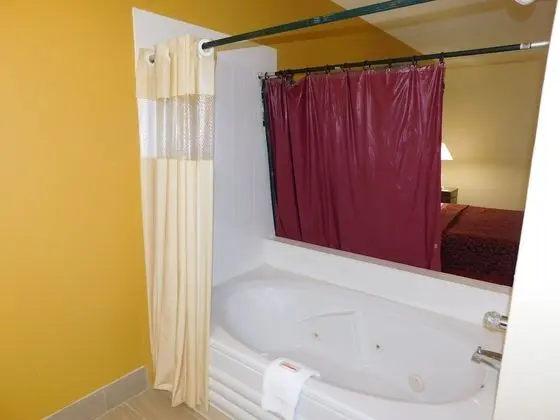 Süit, 1 En Büyük (King) Boy Yatak, Sigara İçilmez