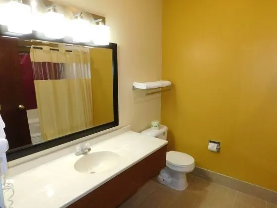 Süit, 1 En Büyük (King) Boy Yatak, Sigara İçilmez